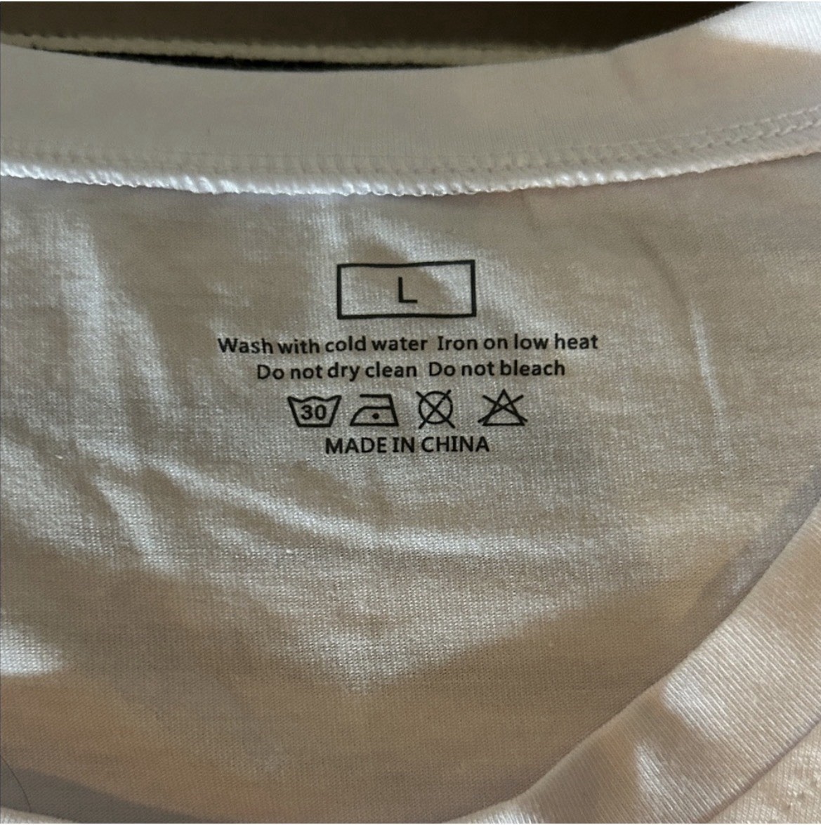 Men's White Beach Graphic Print Crew Neck Sleeveless T-Shirt Size L gallery