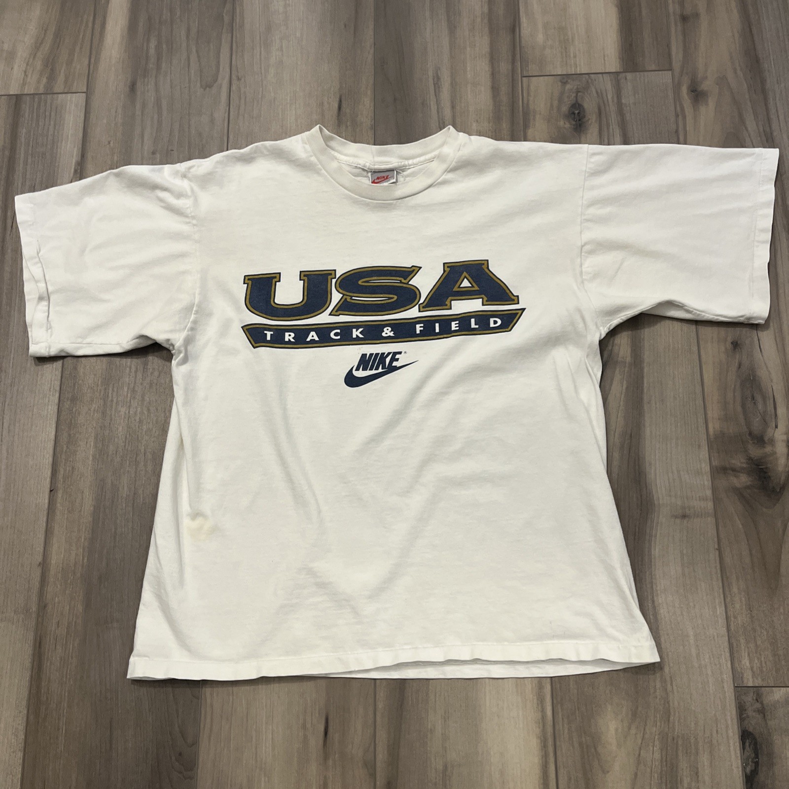Nike Men’s USA Made Track And Field T Shirt Medium White Single Stitch Red 90’s