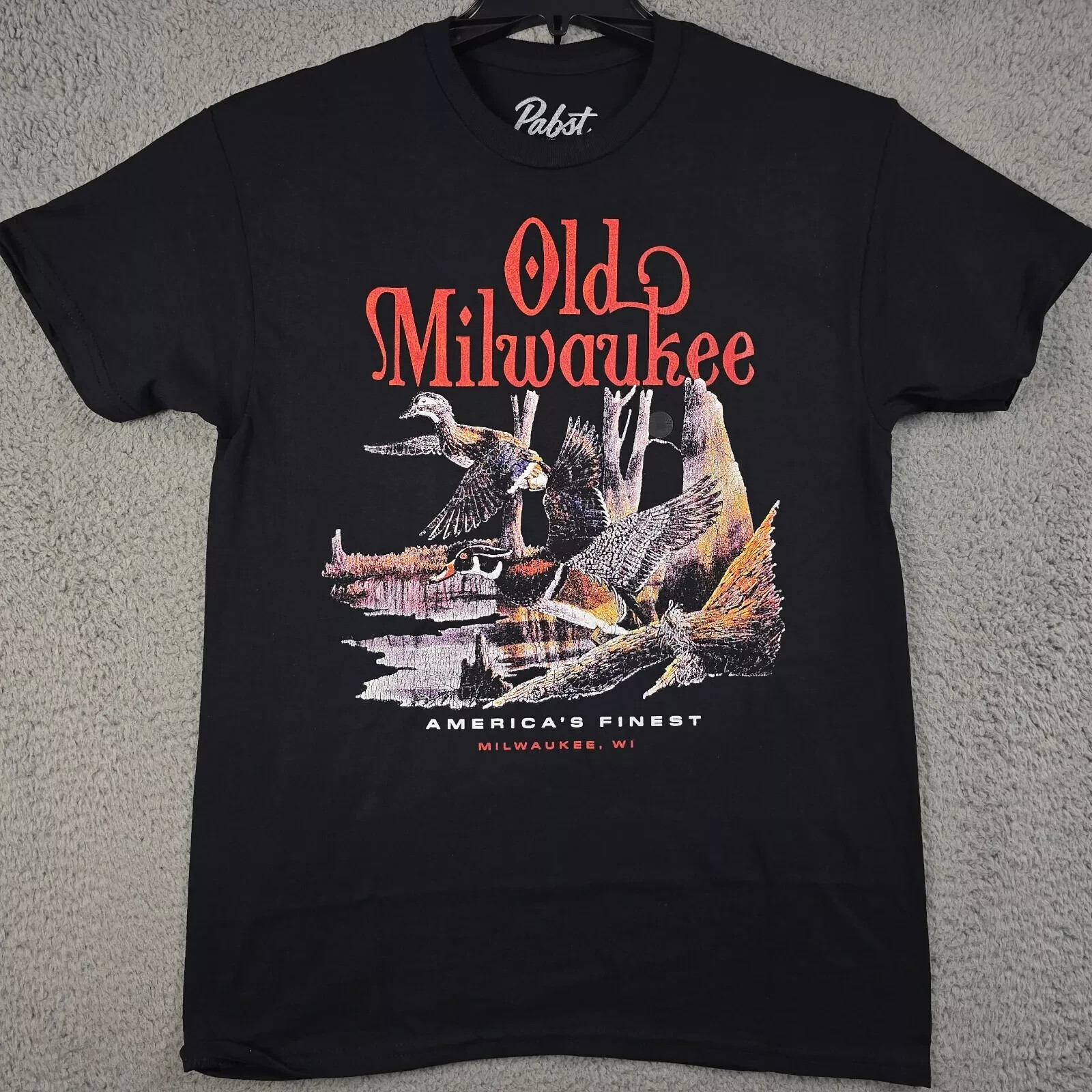 Old Milwaukee PBR Beer Shirt Mens Medium M Black Casual Ducks Hunting Brew NWT