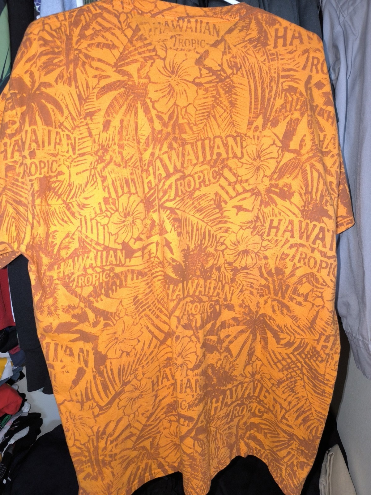 Vintage Hawaiian tropic sun screen lotion promo aop palm tree short xl gallery