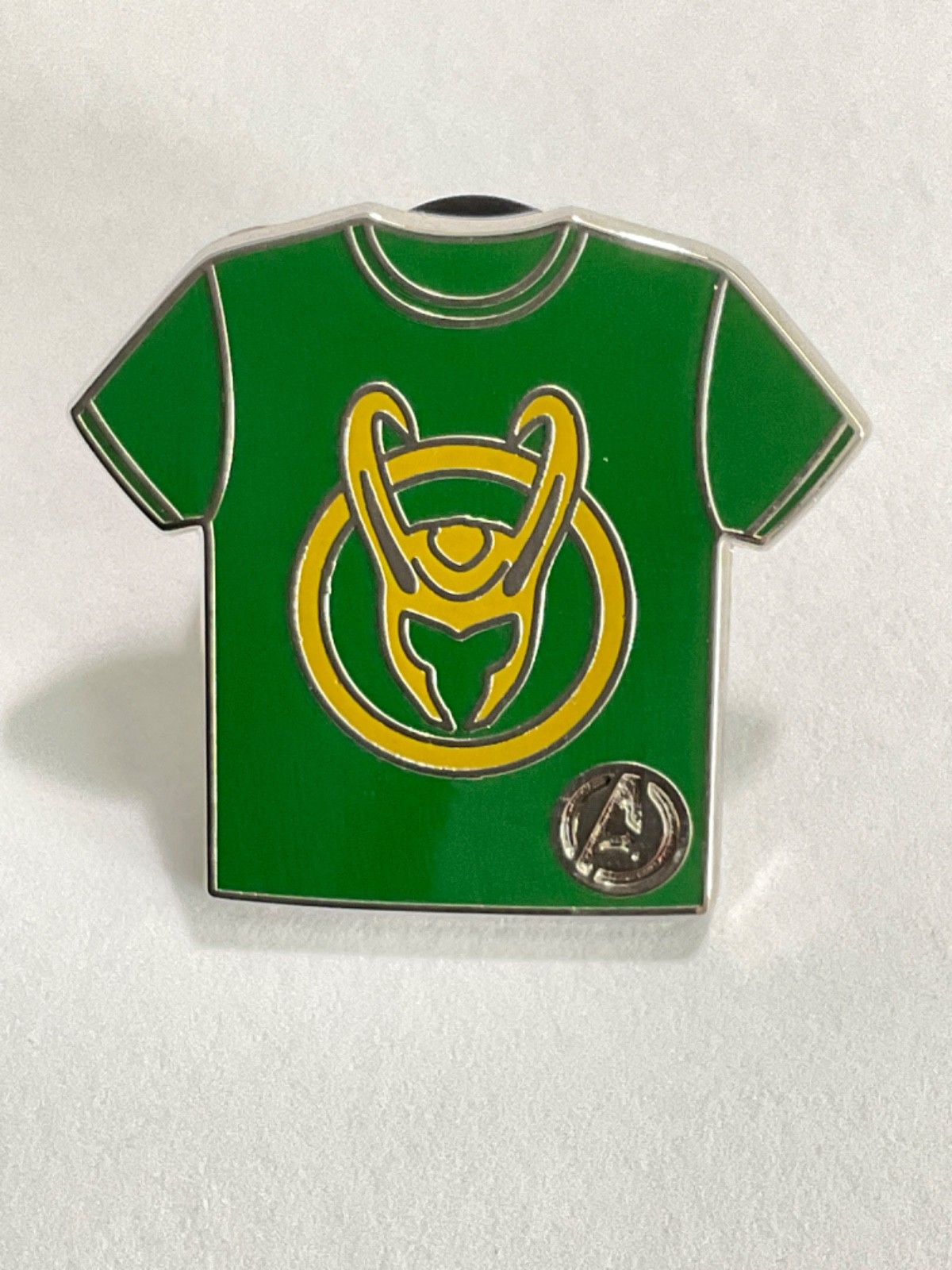 DLR 2024 Hidden Mickey Marvel T-Shirt Loki Disney Pin (C0)