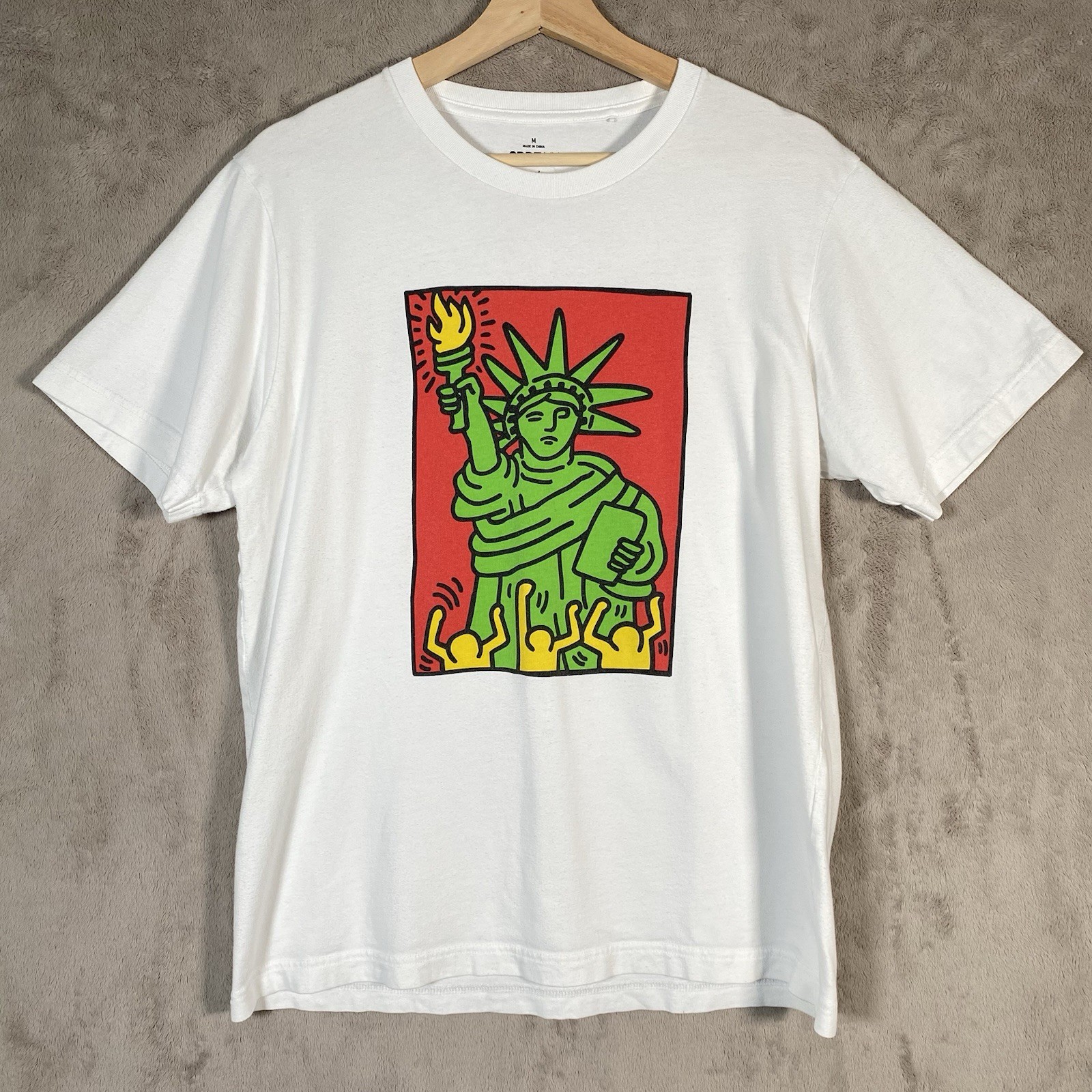 Keith Haring Statue of Liberty T-Shirt Sz M Uniqlo SPRZ NY MoMa Pop Art Graphic gallery