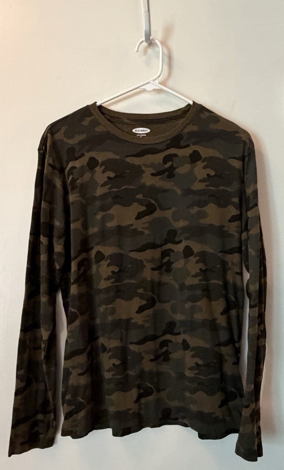 Old Navy Camouflage Long Sleeve T-Shirt Men Size Small Soft Washed Green Black