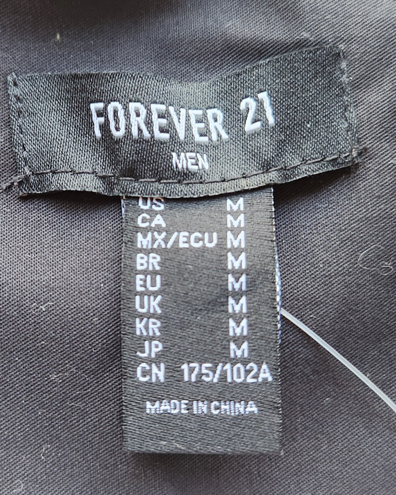 Forever 21 Men's Apparel Black Woven Top Polo Shirt - Size: Medium gallery