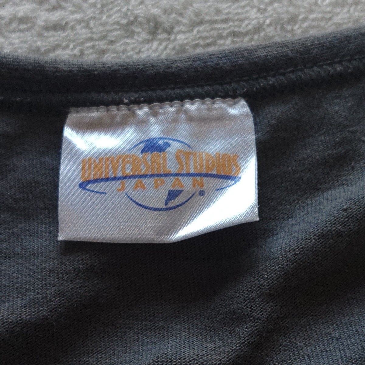 One Piece Shanks T-Shirt USJ Universal Studios Japan Double Sided Anime Tee Rare gallery