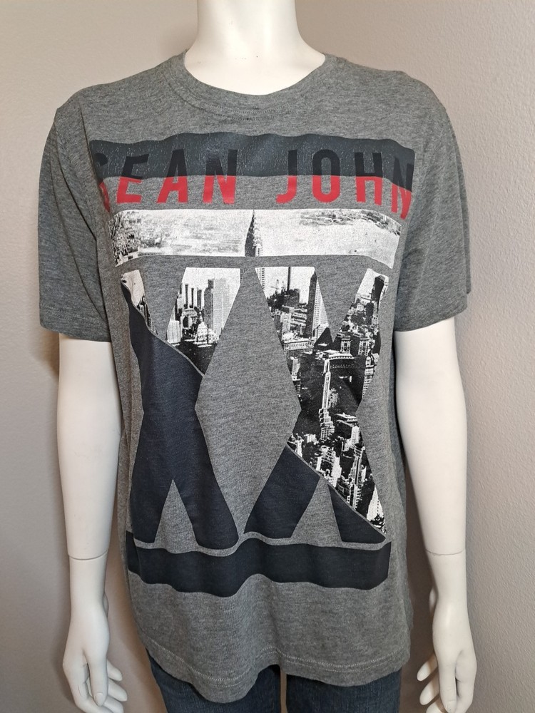 Vtg Sean John XX Gray Tee Size Large (fit more like M) New York City Skyscrapers