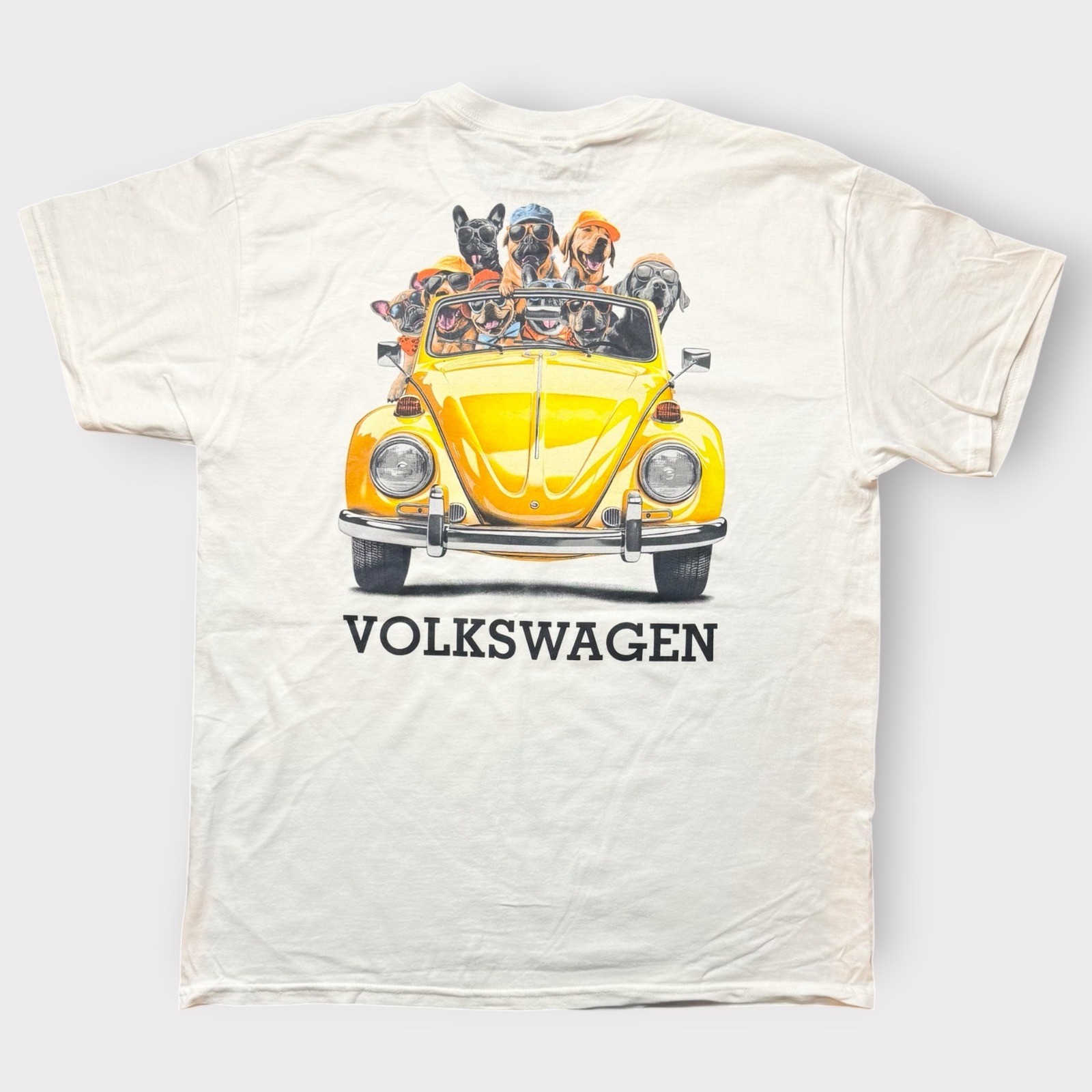 Volkswagen Dogs in Beetle Convertible Graphic T-Shirt White Large VW Logo Tee