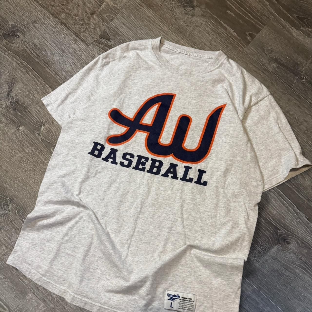 Reebok Vintage Baseball Graphic Tee L/S Graphic T-Shirt gallery