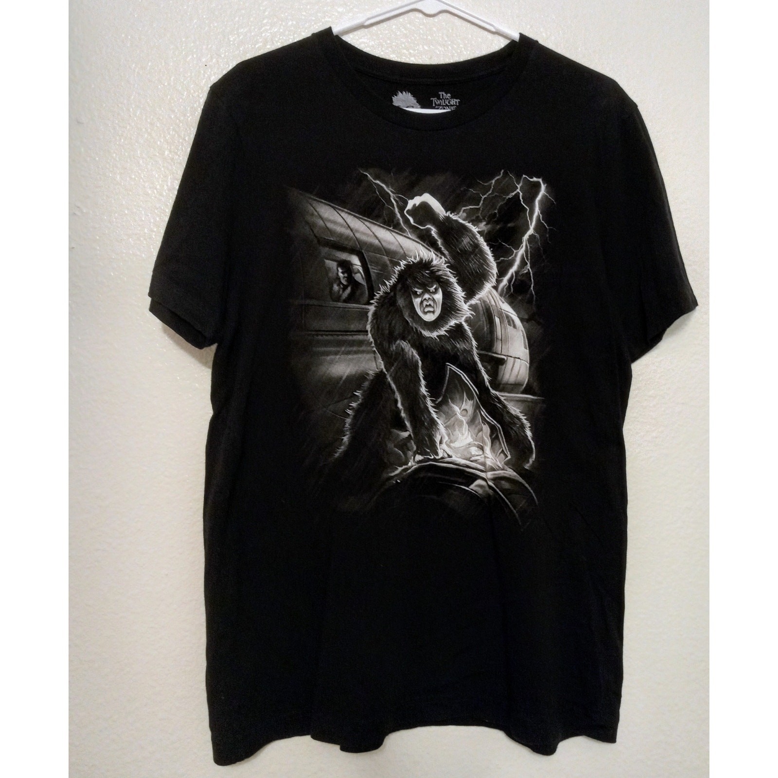RARE Fright Rags TWILIGHT ZONE Nightmare at 20000 Ft Graphic Horror T-Shirt SZ L gallery