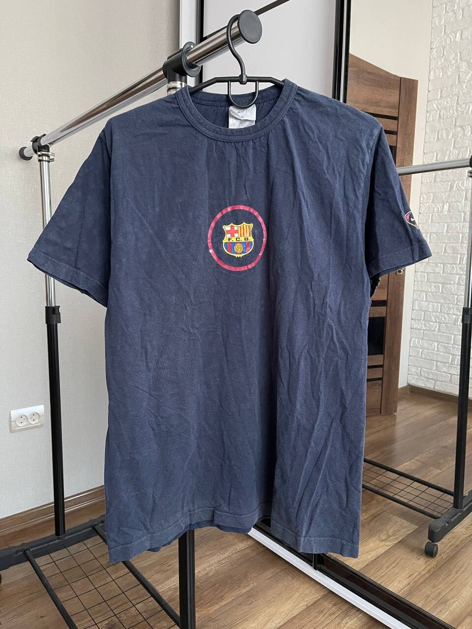 Nike FC Barcelona Vintage T-Shirt Tee 90s 2000s Size M gallery
