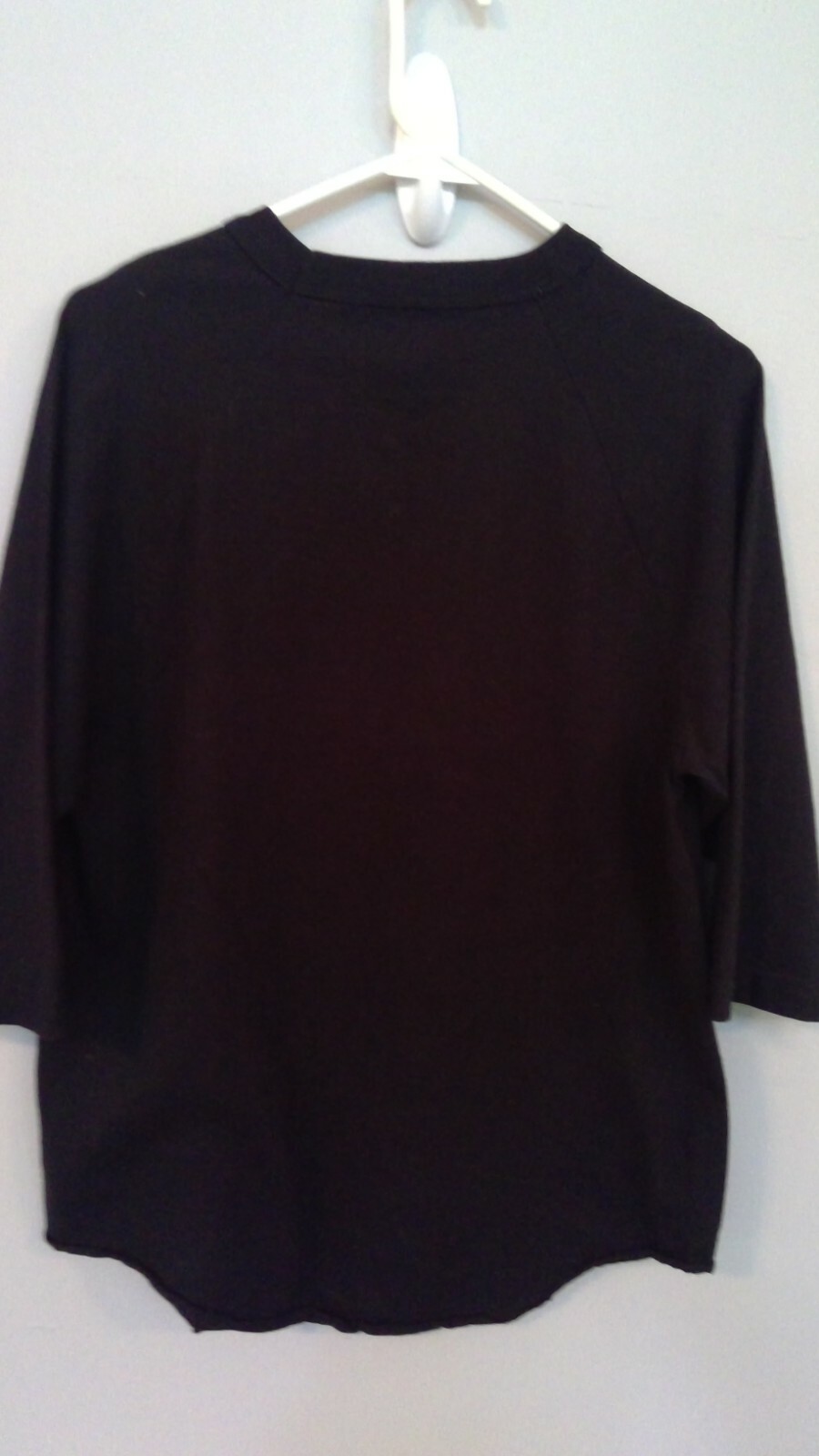 University of Georgia 3/4 length Sleeve Tee Womens Sz M Black on Black TOP DAWG gallery