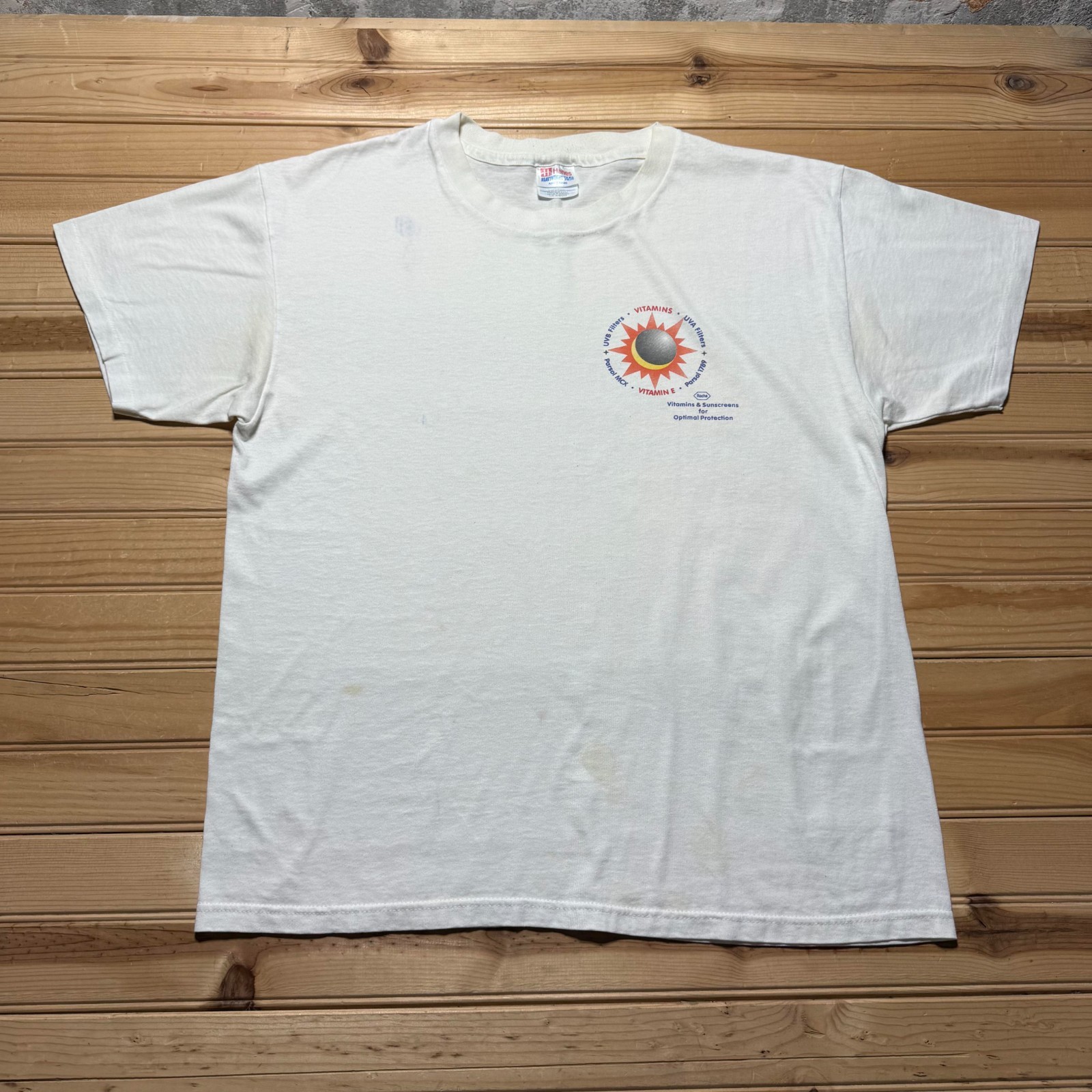 Vintage 90s Roche Vitamins Sunscreens Optimal Protection T-Shirt USA Size Large