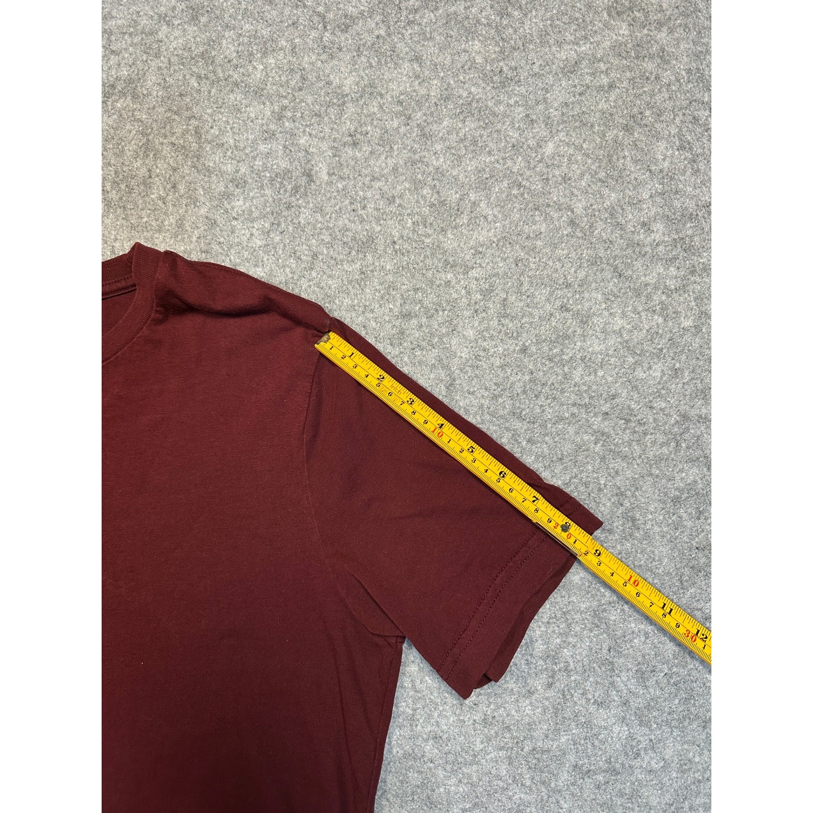St. John's Bay Classic Menswear T-Shirt Small Burgundy Cotton Blend Short Sleeve gallery