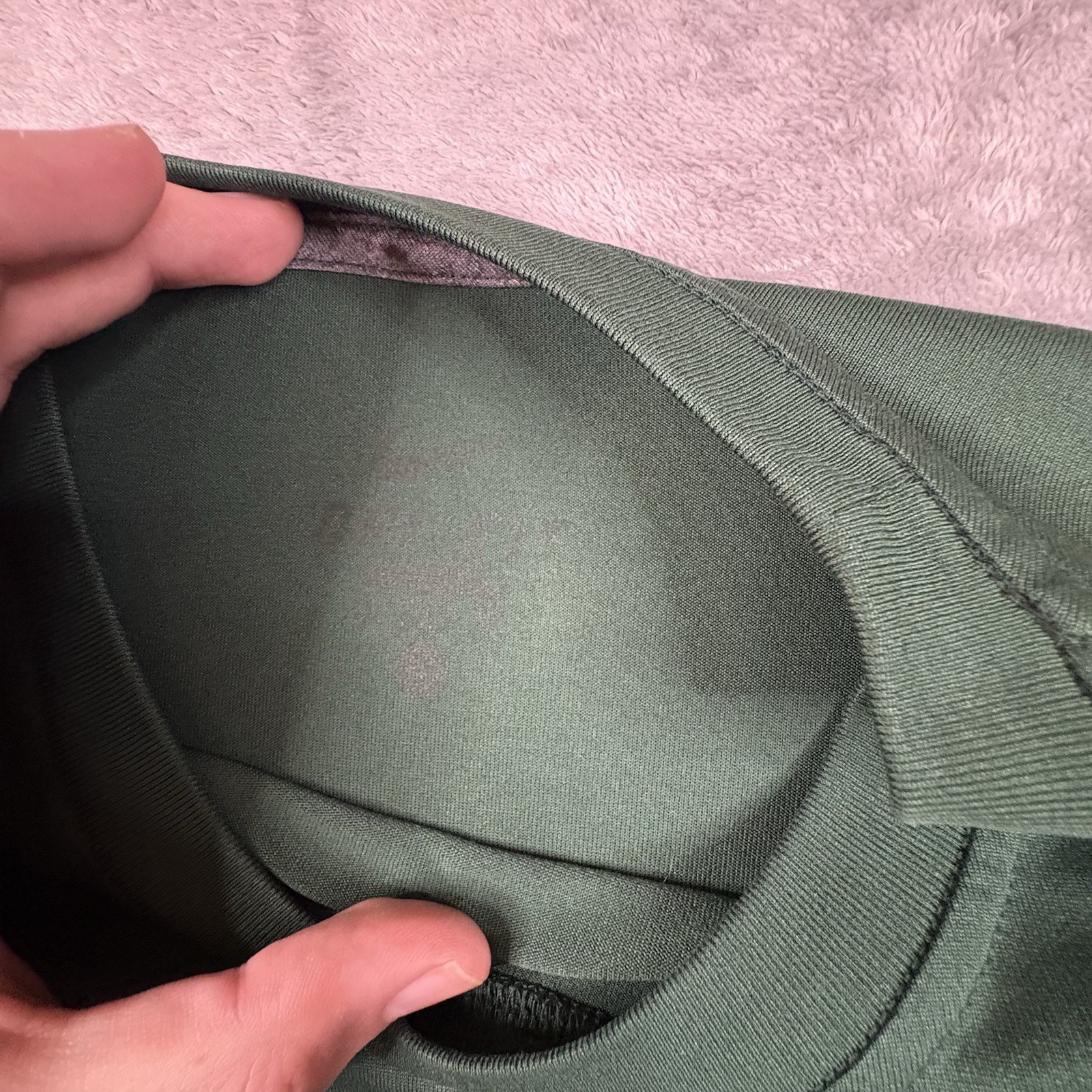 LOT OF 2 Men's L Black & Green Nike T Shirts SEE DESCRIPTION gallery