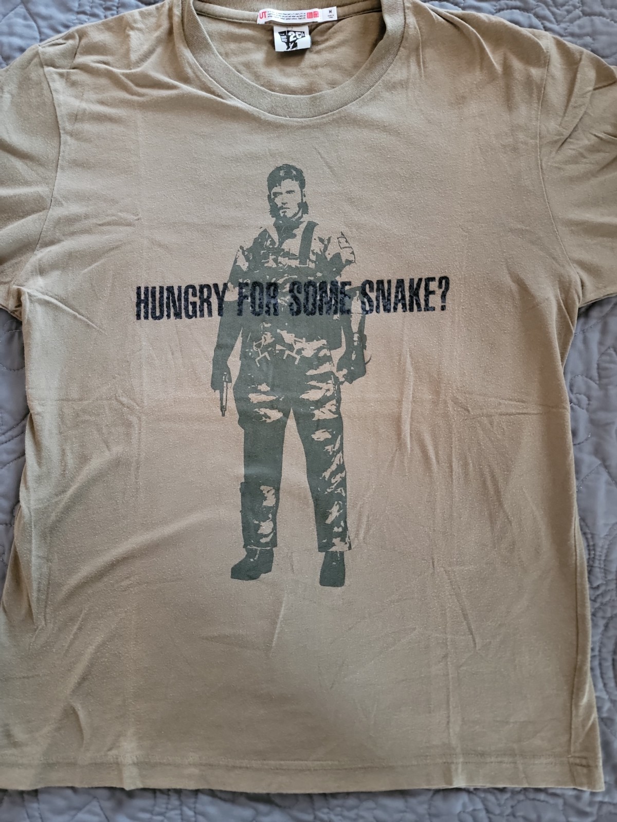 Uniqlo Metal Gear 25th Anniversary Metal Gear Solid 3 Hungry Snake T-shirt Sz M