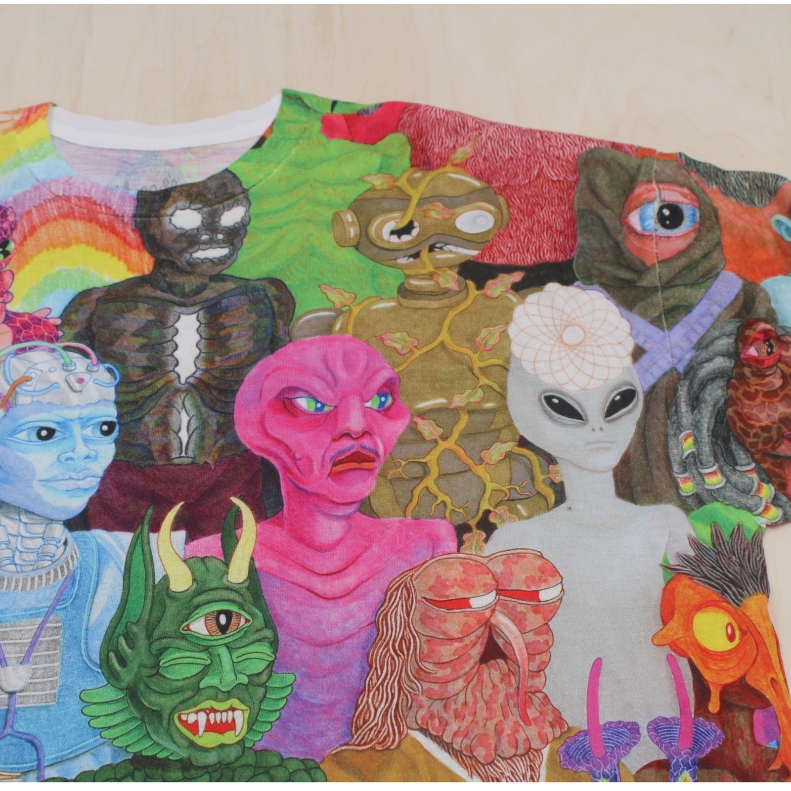 Mens Artistic All Over Print Alien Monster Graphic Tee Multicolor Threadless 2XL gallery