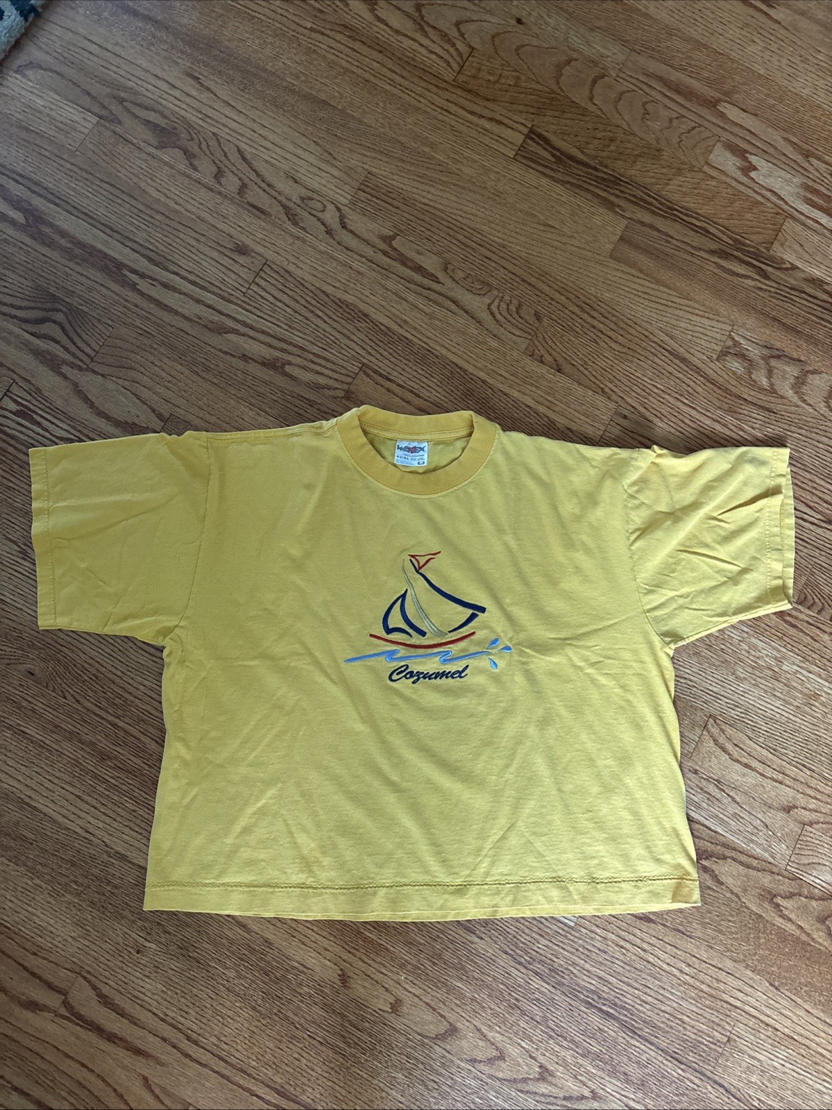 Vintage Tropical Fish Cozumel Mexico Yellow Embroidered T Shirt XL EUC gallery