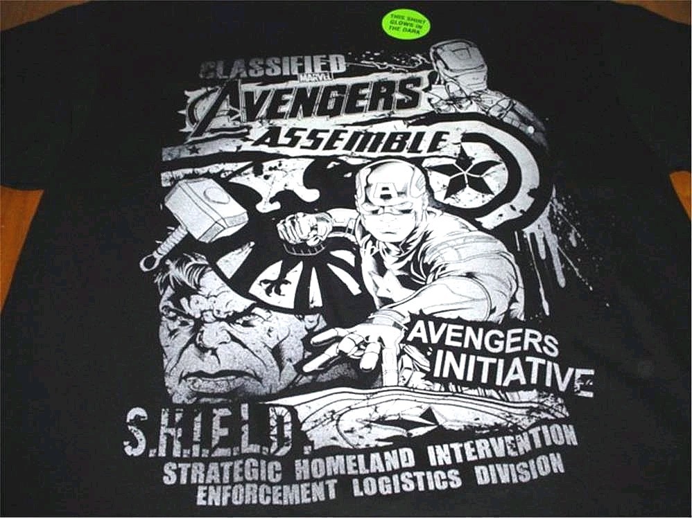 New Glow in Dark Captain America Avengers Black T-Shirt Men's Small 34/36 gallery