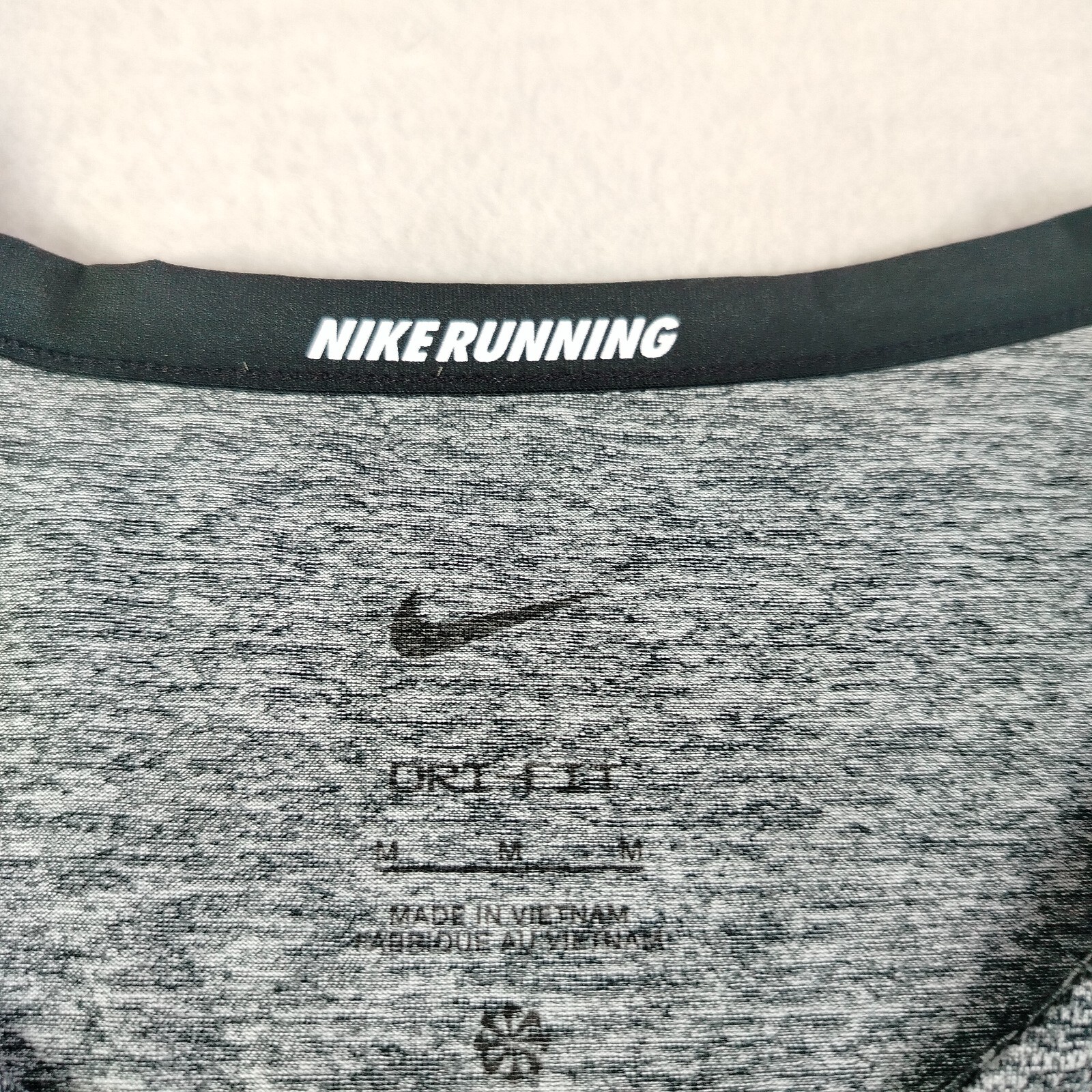 Nike Tank Top Mens Medium Heather Gray Dri Fit Running Workout Gym Rise 365 gallery