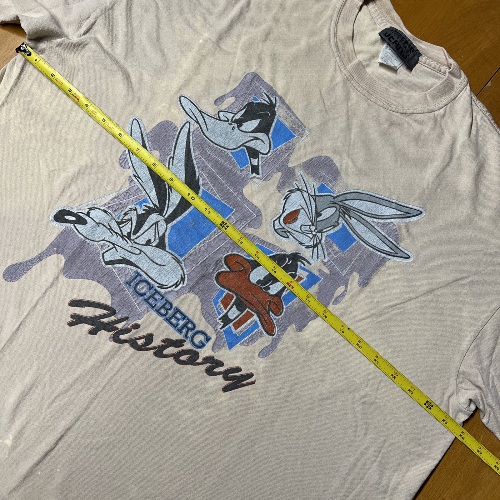 Vintage Iceberg History Looney Tunes Shirt XXL 2XL Italy Made Bugs Bunny Daffy gallery