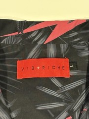 VIE + RICHE Men’s Short Sleeve button shirt SIZE L