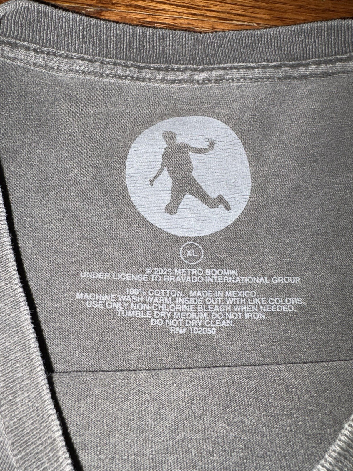 2022 Heroes & Villains Rap Tee Shirt Mens XL Gray Faded Y2K Future Metro Boomin gallery