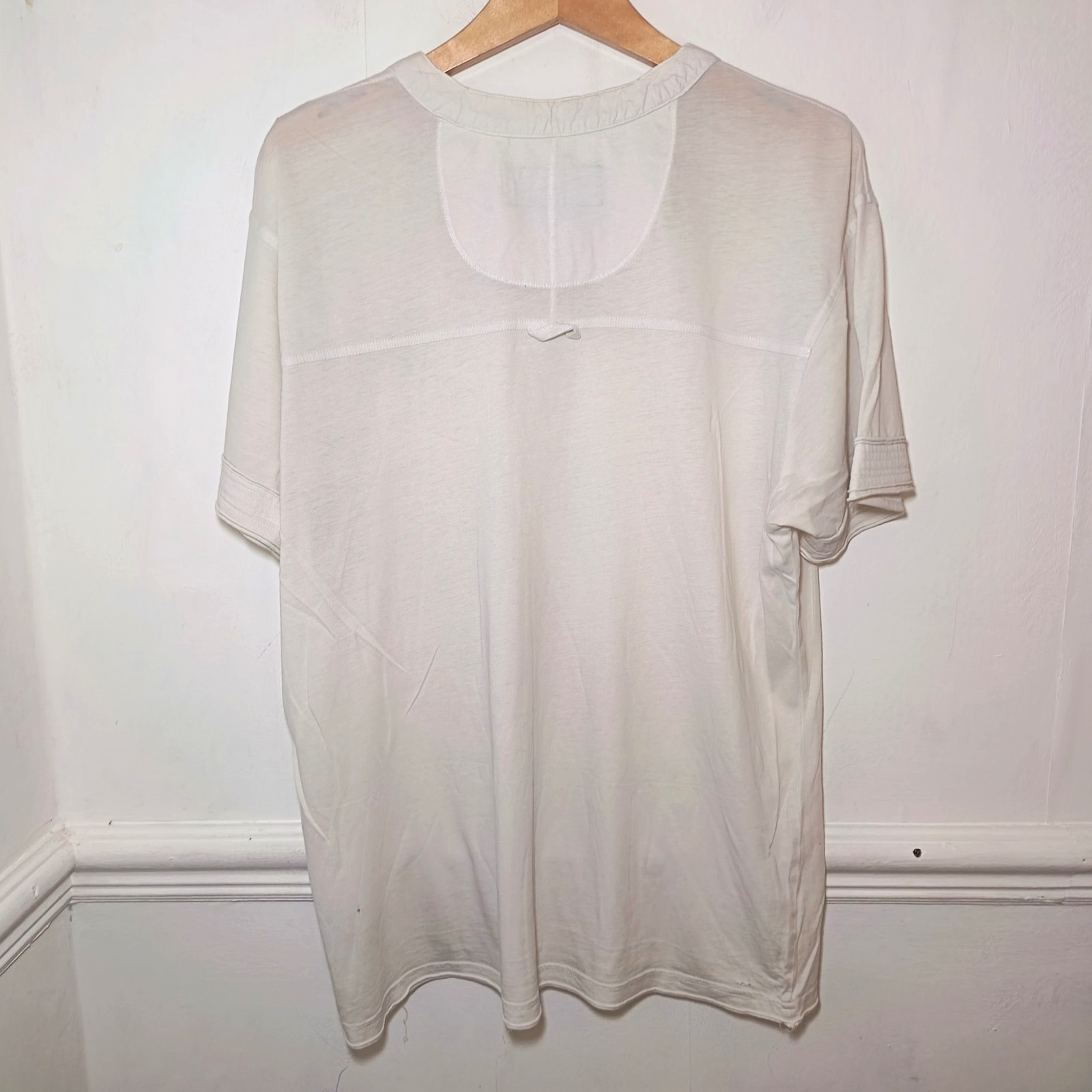 Firetrap Mens Top White Size XL Henley Y2K 90s T-shirt Preppy Logo Spellout gallery