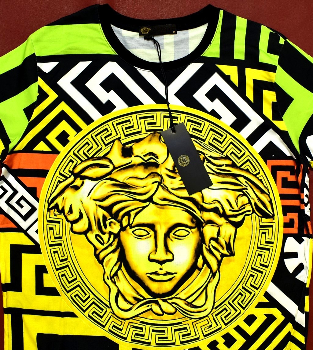 Versace Men's Slim Fit Crew Neck Short Sleeve T-Shirt Size 2XL Chest 22.4" gallery