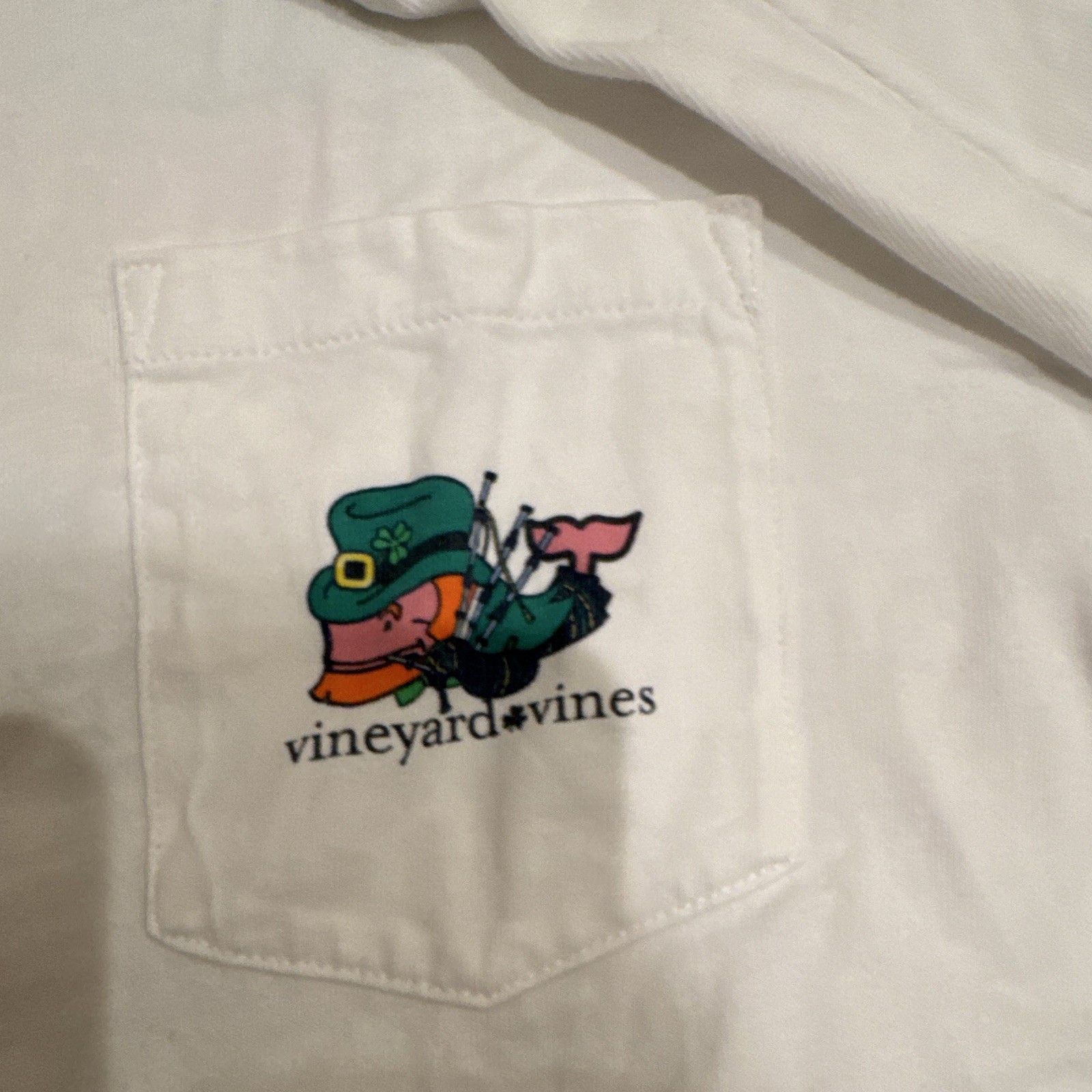 Vineyard Vines Kids XL White Long Sleeve Pocket Whale St. Patrick's Tee gallery