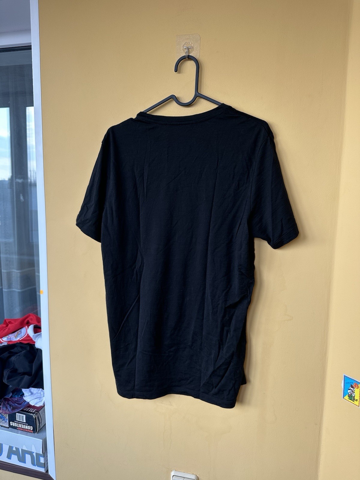Men's ICEBREAKER Merino Wool Nylon Printed T-Shirt Size M Black gallery