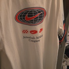 Nike Men’s XL Button-Front V-Neck Jersey T-Shirt White/Red/Blue Graphic