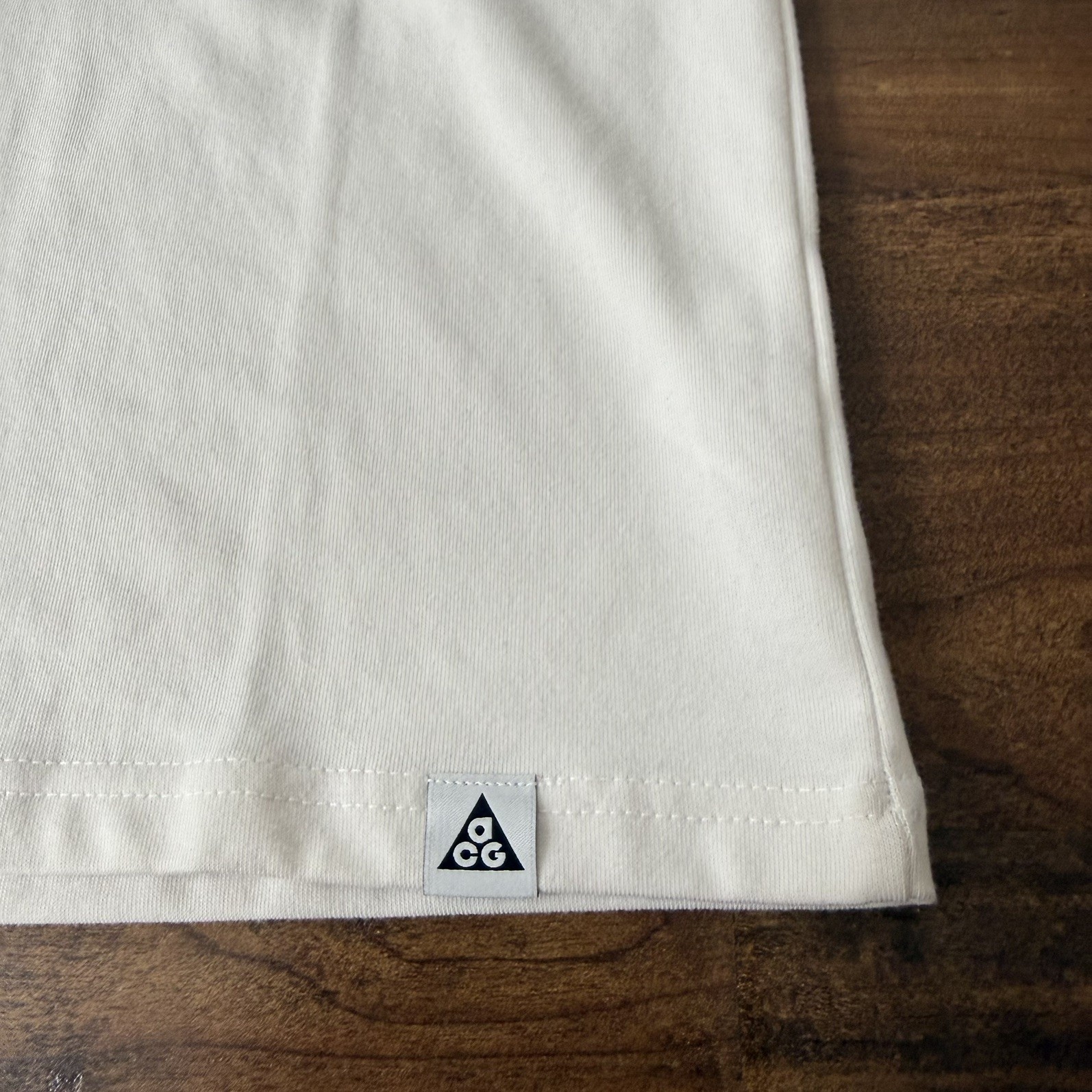 NIKE ACG DRI-FIT IGUANA DRI-FIT PHANTOM T-SHIRT TSHIRT TEE HJ0884-030 Small gallery