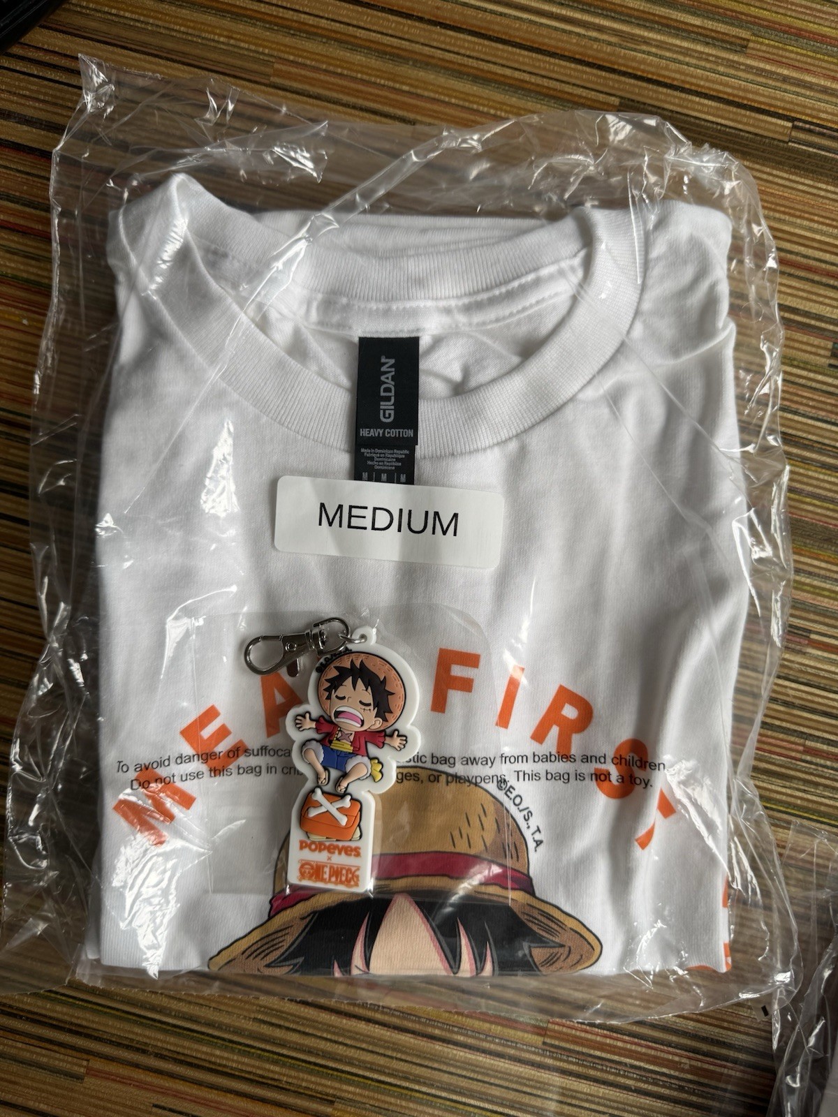 Limited Release Popeyes x One Piece Monkey D Luffy T-Shirt w/ Keychain Sz MeD gallery