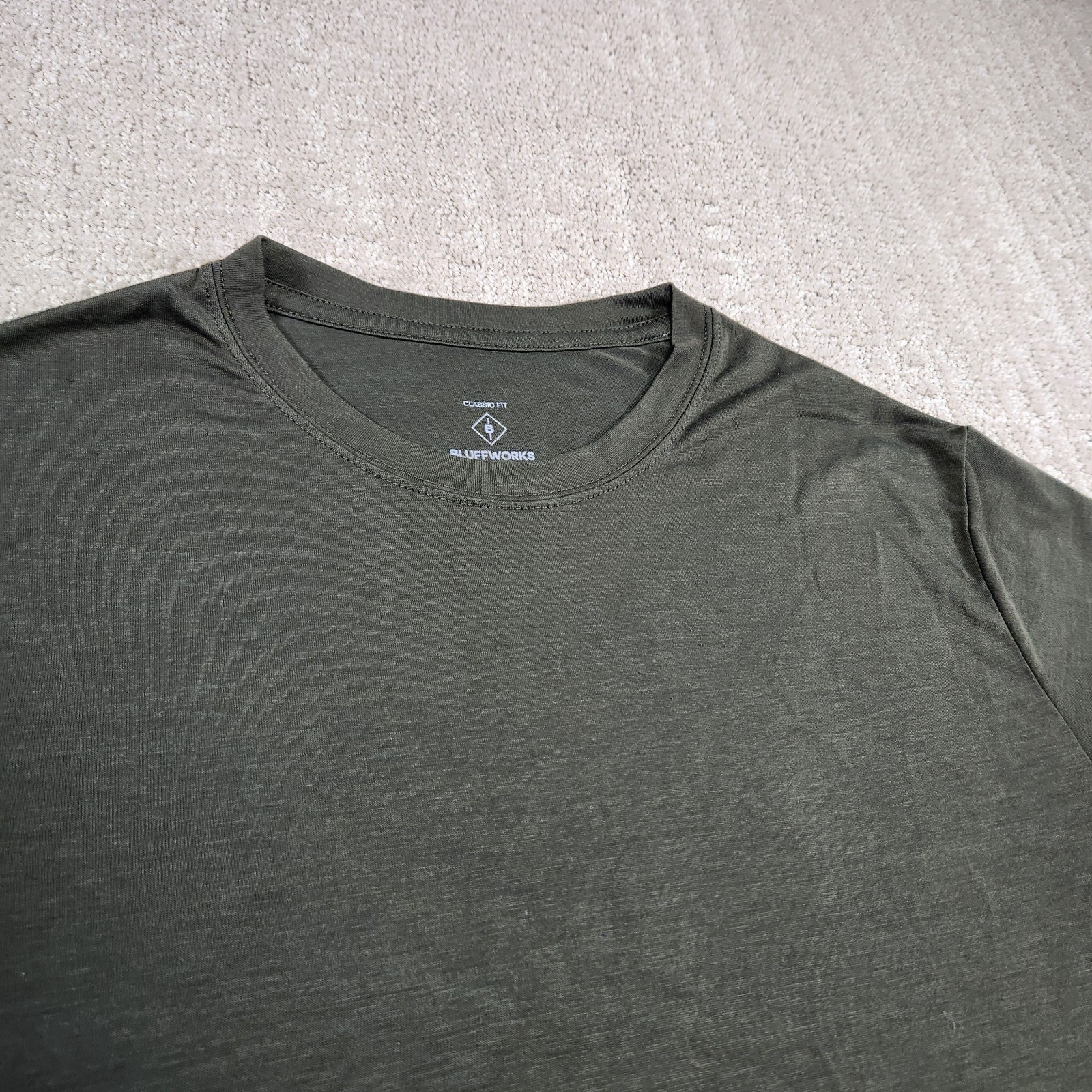 Bluffworks Shirt Men Small Threshold Crewneck Green Classic Stretch Quick dry gallery