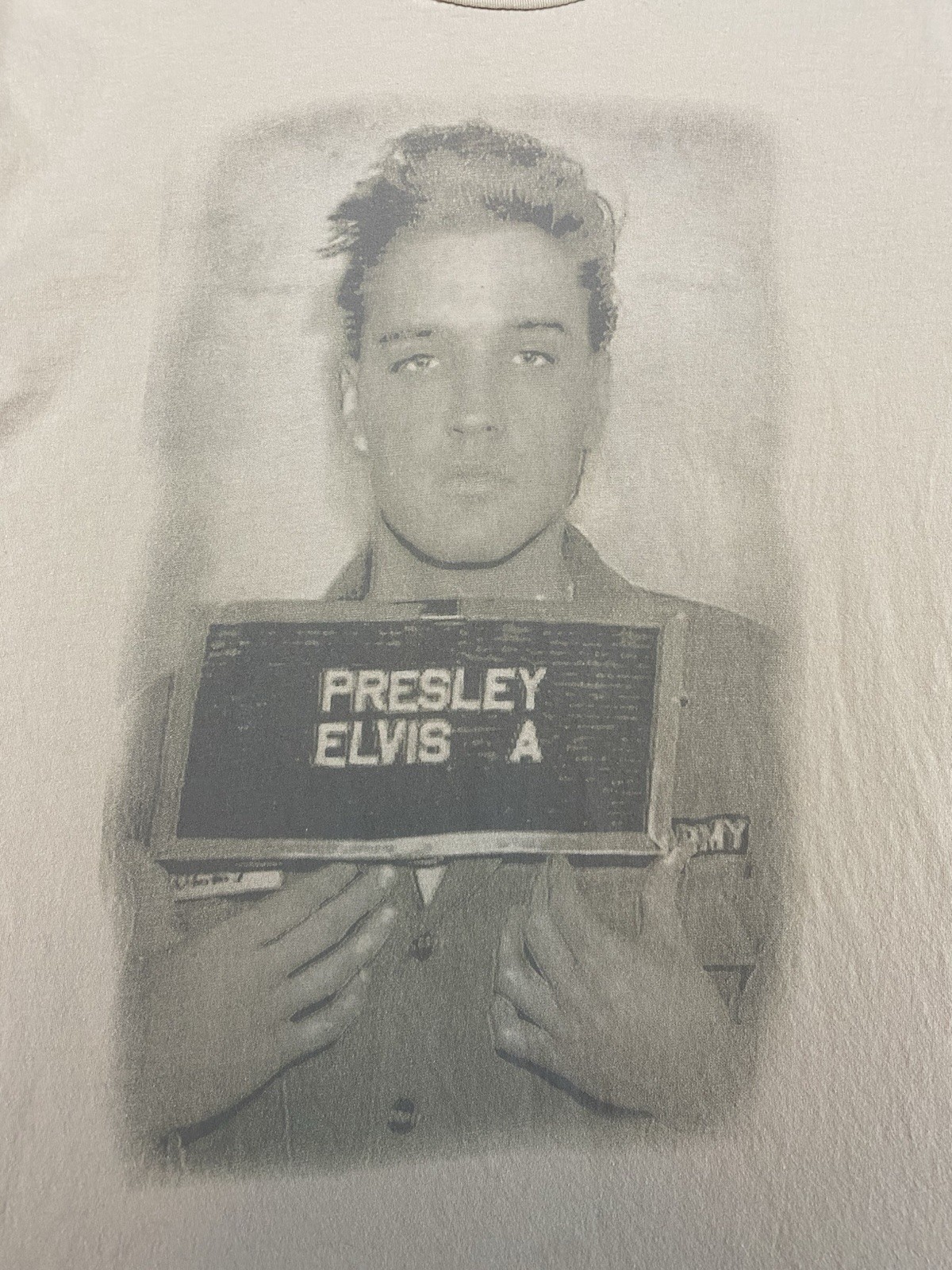 Elvis Presley By Goodie Two Sleeves T-Shirt Men's XL Beige Elvis Mugshot SEE PIC gallery