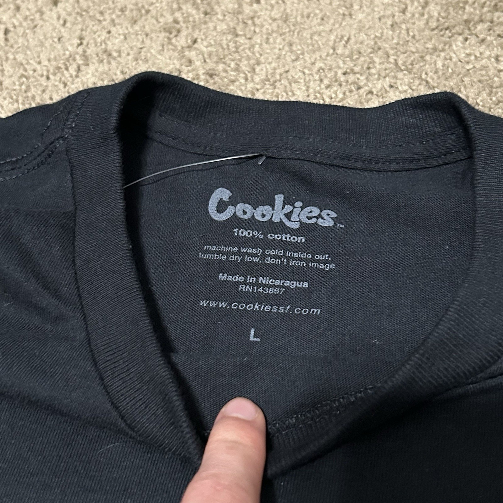 Cookies ® Black T-Shirt With Multi Colored Logo Size L 🍪 gallery