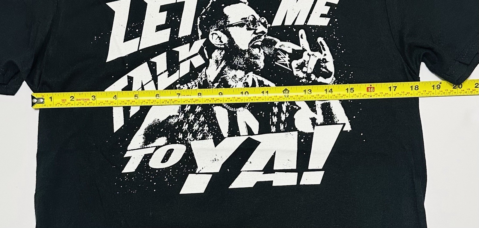 WWE Authentic LA Knight Let Me Talk To Ya! Wrestling Graphic Mens Black M Shirt gallery