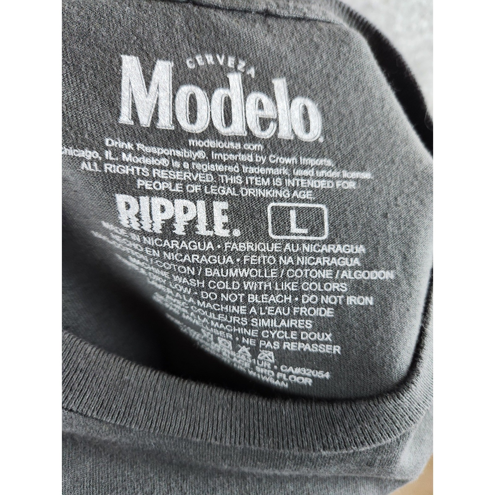Modelo "Fighting Spirit" Graphic T Shirt Charcoal Gray Mens Large gallery