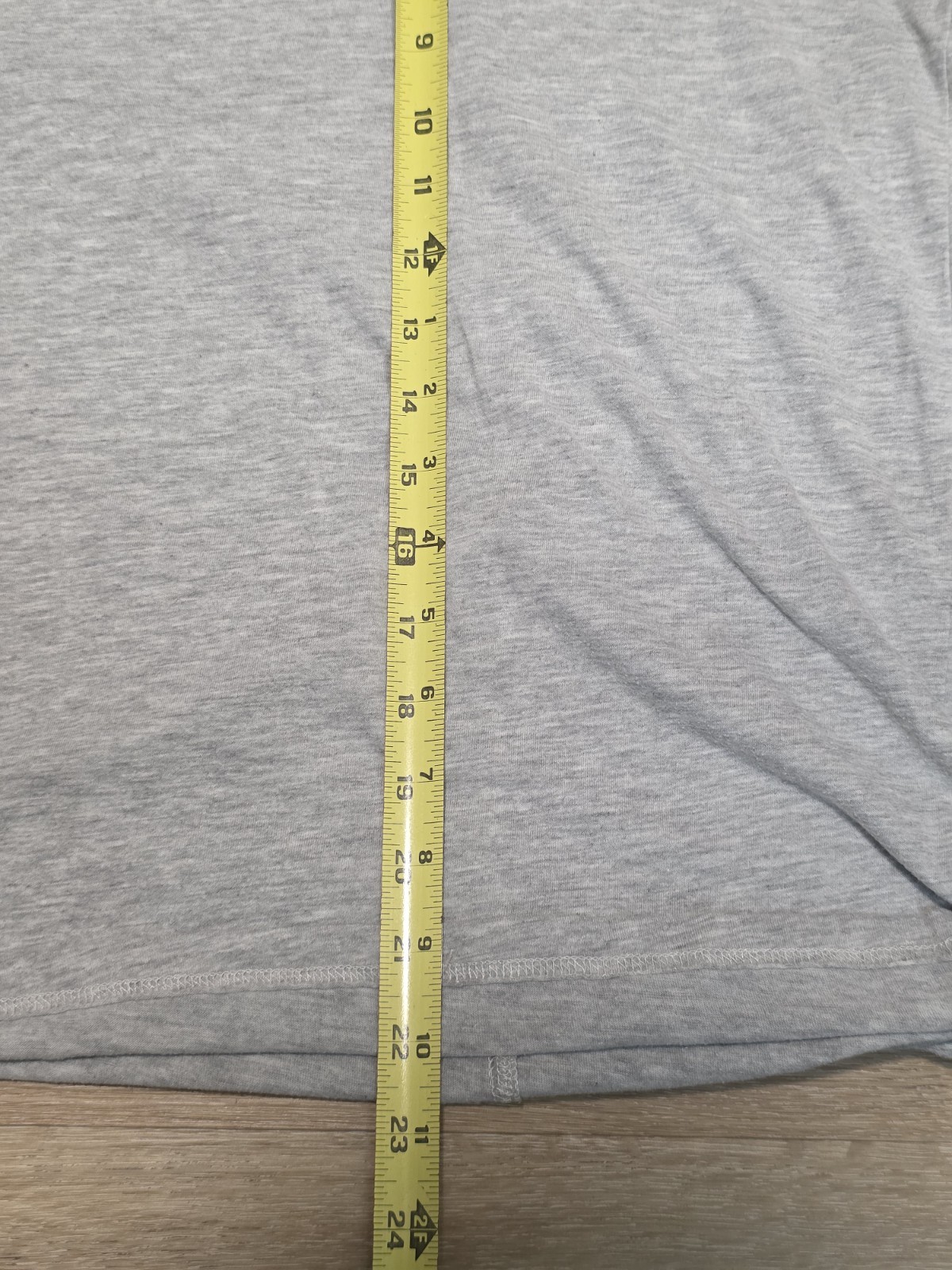 21 Men Tshirt Size M Medium Gray With Zipper Accent Short Sleeve Men's Casual gallery