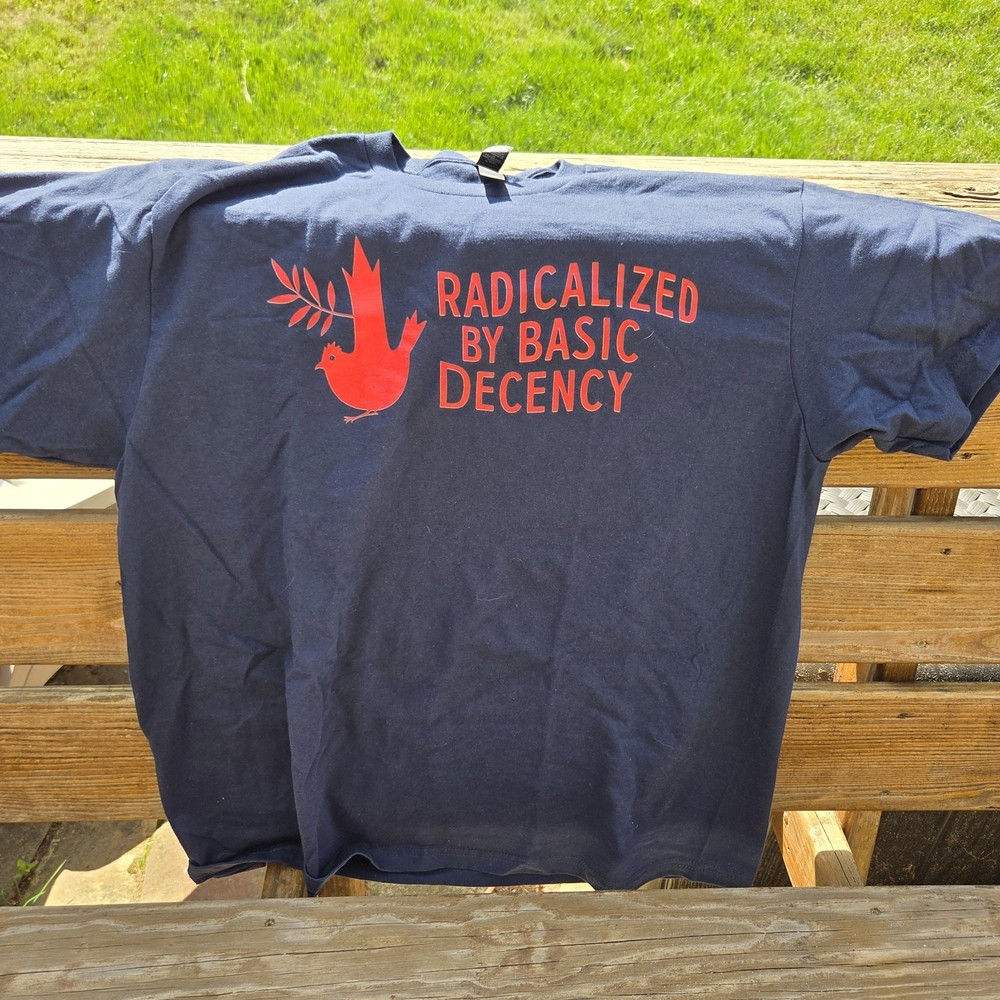 Pop CULTURE “Radicalized By Basic Decency” T-Shirt Xl Gildan Hammer