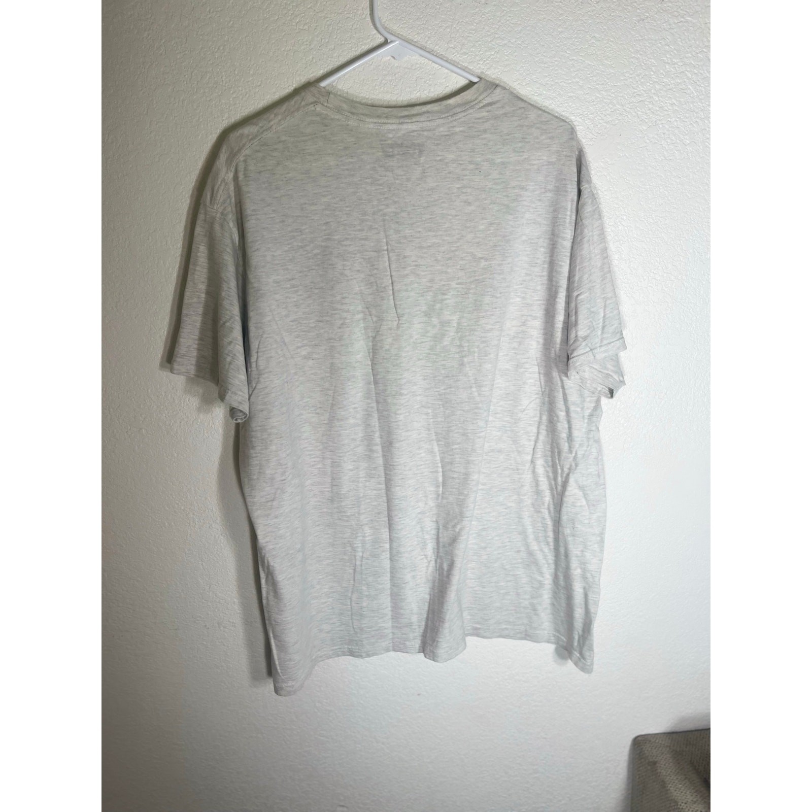 Levi's XXL men's light grey T-shirt w/design-used good gallery