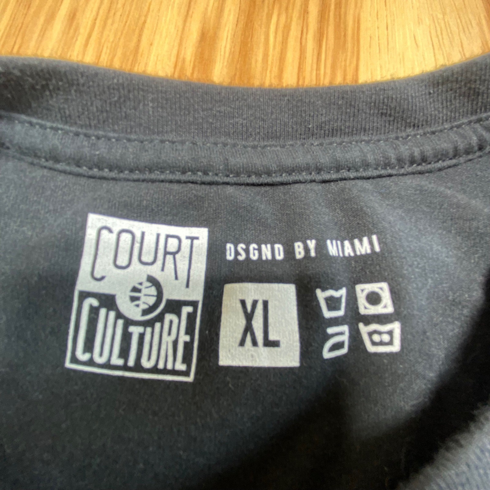 Court Culture Miami Basketball Graphic Tee XL Black Retro Palm Design gallery