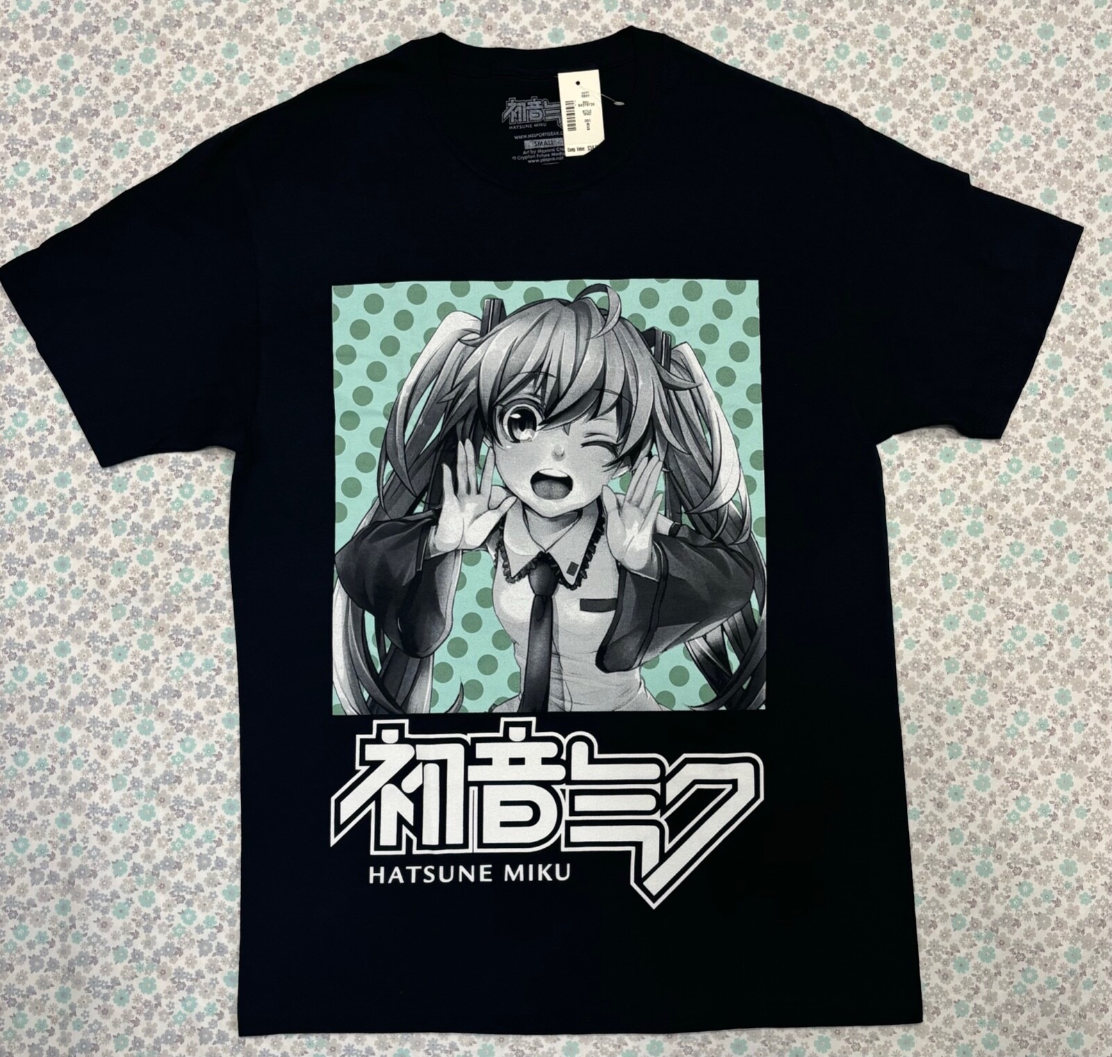 Hatsune Miku Black T-Shirt size SMALL