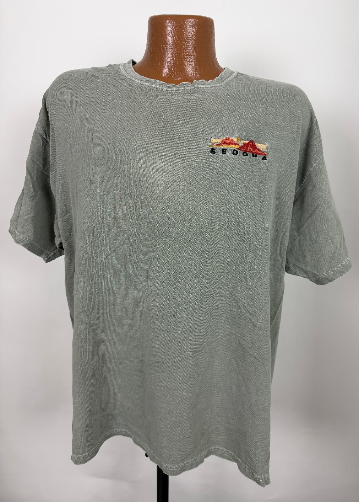 Sedona Arizona Shirt Adult XL Distressed Mountains Nature Outdoors Embroidered