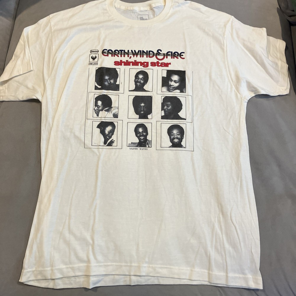 NWOT- The Thread Shop- Earth Wind & Fire- Shining Star- Double Sided T Shirt- XL