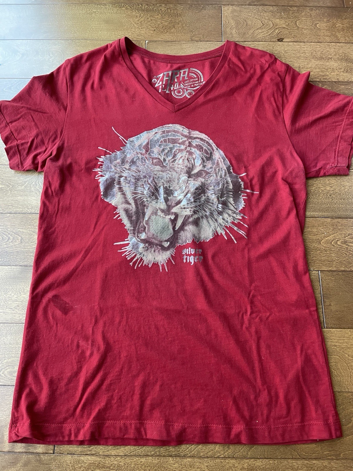 Zara Men’s Graphic Tshirt Shiny Tiger Print Size Large gallery