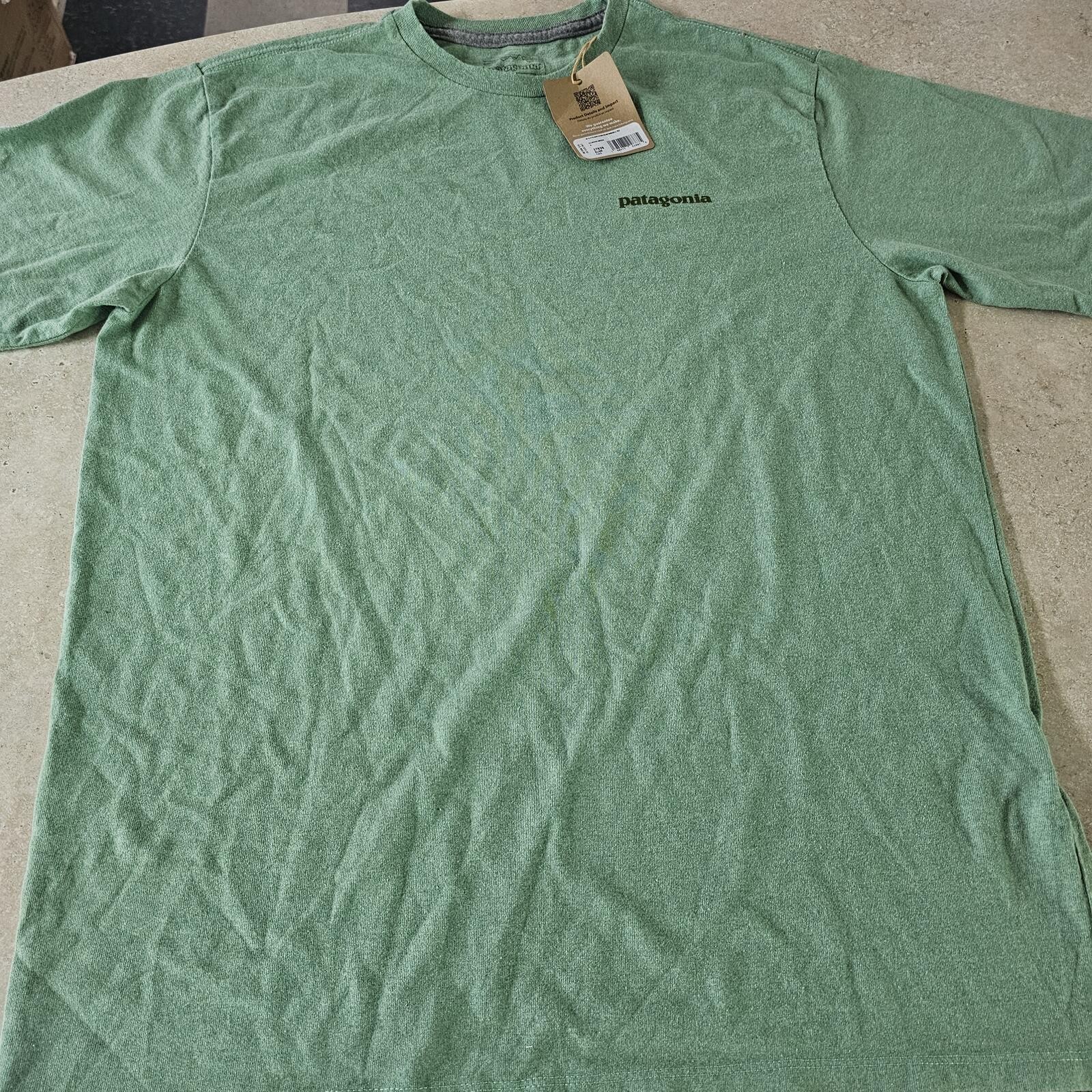 Patagonia Men's Fitz Roy Tee Green Heather T‑Shit Small NEW gallery