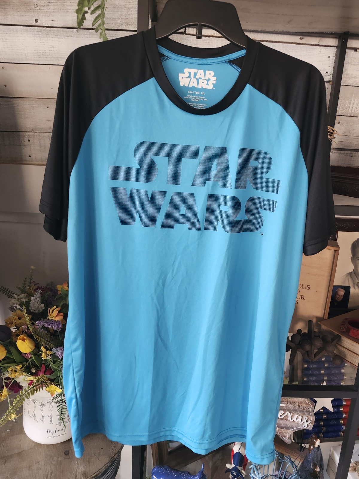 Star Wars Mens Short sleeve crew neck Blue and Black T Shirt Size XL
