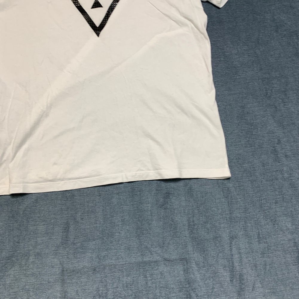 Guess T Shirt Mens Large White Graphic Spell Out Logo Crew Neck Short Sleeve gallery