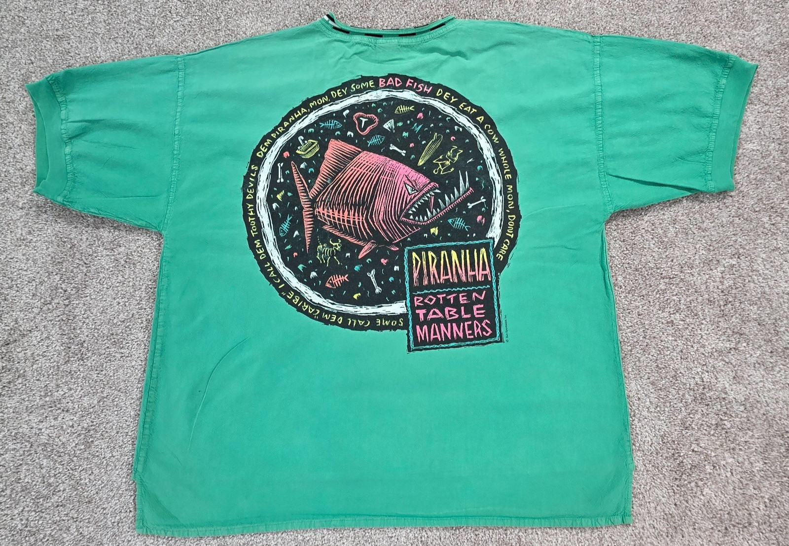 Piranha Short Sleeve UPF 30 T-Shirt Fishing Boat UV Protection gallery
